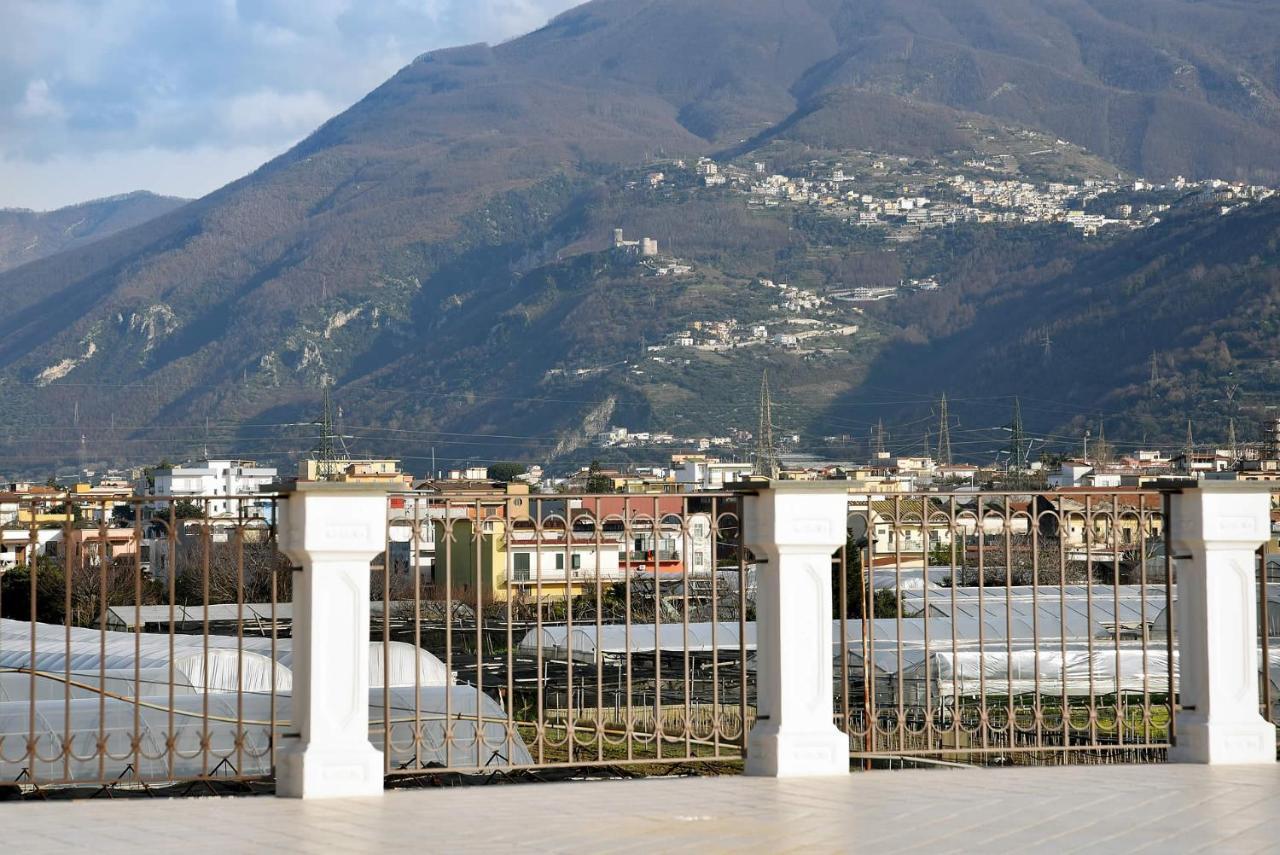B&B Le Cycas Castellammare di Stabia Eksteriør billede