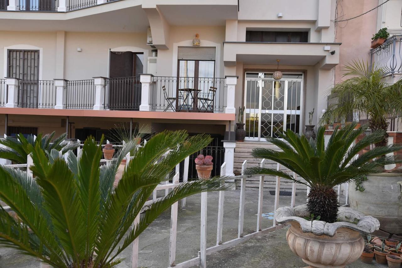 B&B Le Cycas Castellammare di Stabia Eksteriør billede